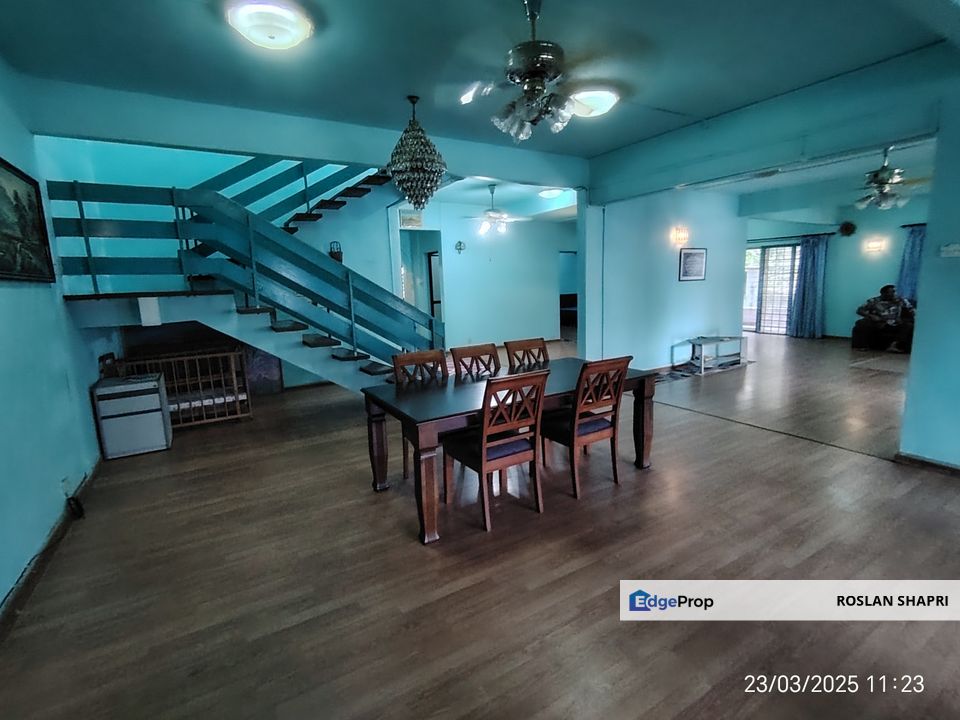 🏡 RUMAH SEMI-D 2 TINGKAT UNTUK DIJUAL – FULLY RENOVATED – SEKSYEN 3, BANDAR BARU BANGI, Selangor, Bangi