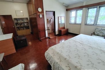 Bukit Pantai (Pantai Hill)