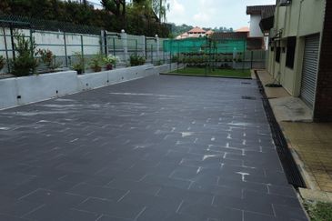 Bukit Pantai (Pantai Hill)