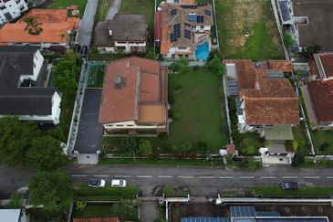 Bukit Pantai (Pantai Hill)