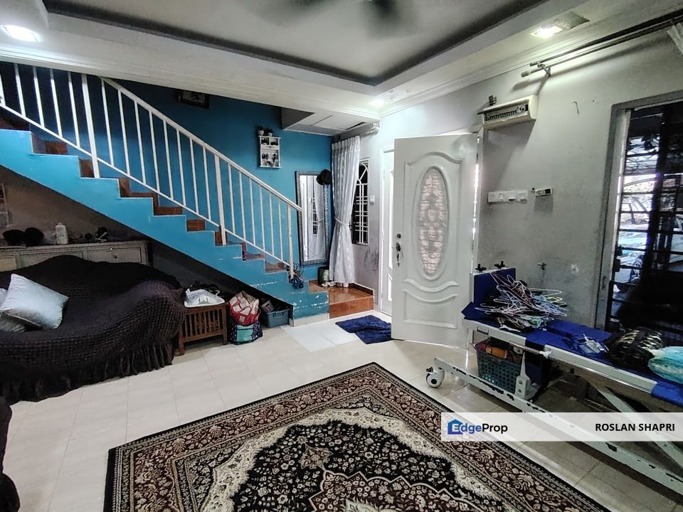 🏡 Jalan SP3 - Seri Pristana – Your First Chapter Starts Here | Renovated Double-Storey Home, Selangor, Sungai Buloh