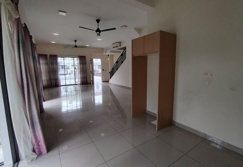 Monet Lily @ Sunsuria City