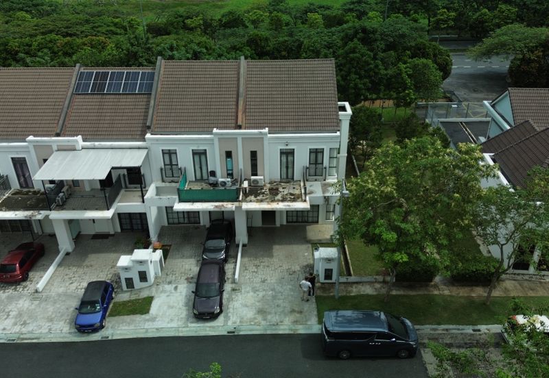 Monet Lily @ Sunsuria City