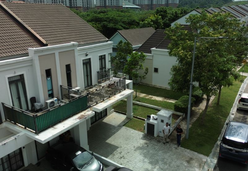 Monet Lily @ Sunsuria City