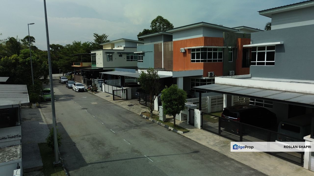 ENCLAVE 30 - TAMAN WARISAN BAYU KOTA WARISAN SEMI DETACHED HOME, Selangor, Sepang