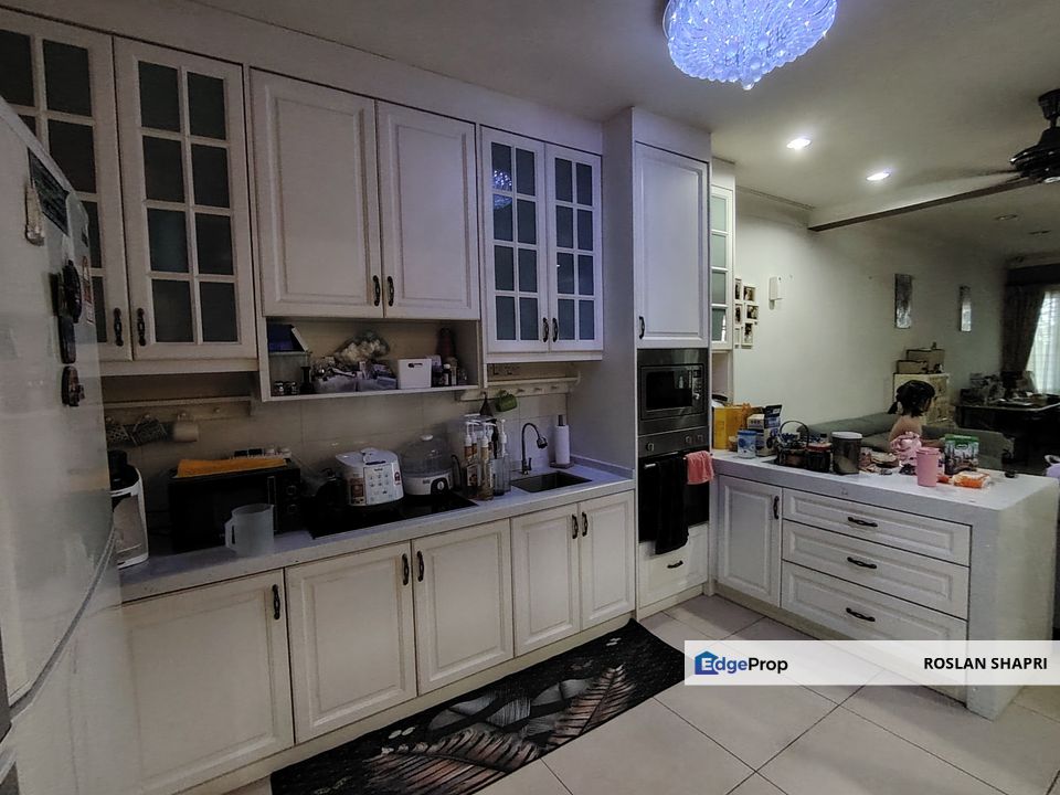 D'Alpinia 2 Storey home Fully Renovated at a cost of RM150k Selling Below Bank Value!, Selangor, Puchong South
