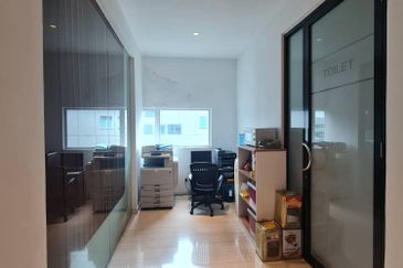 Tiong Nam Industrial Park @ Seksyen 51