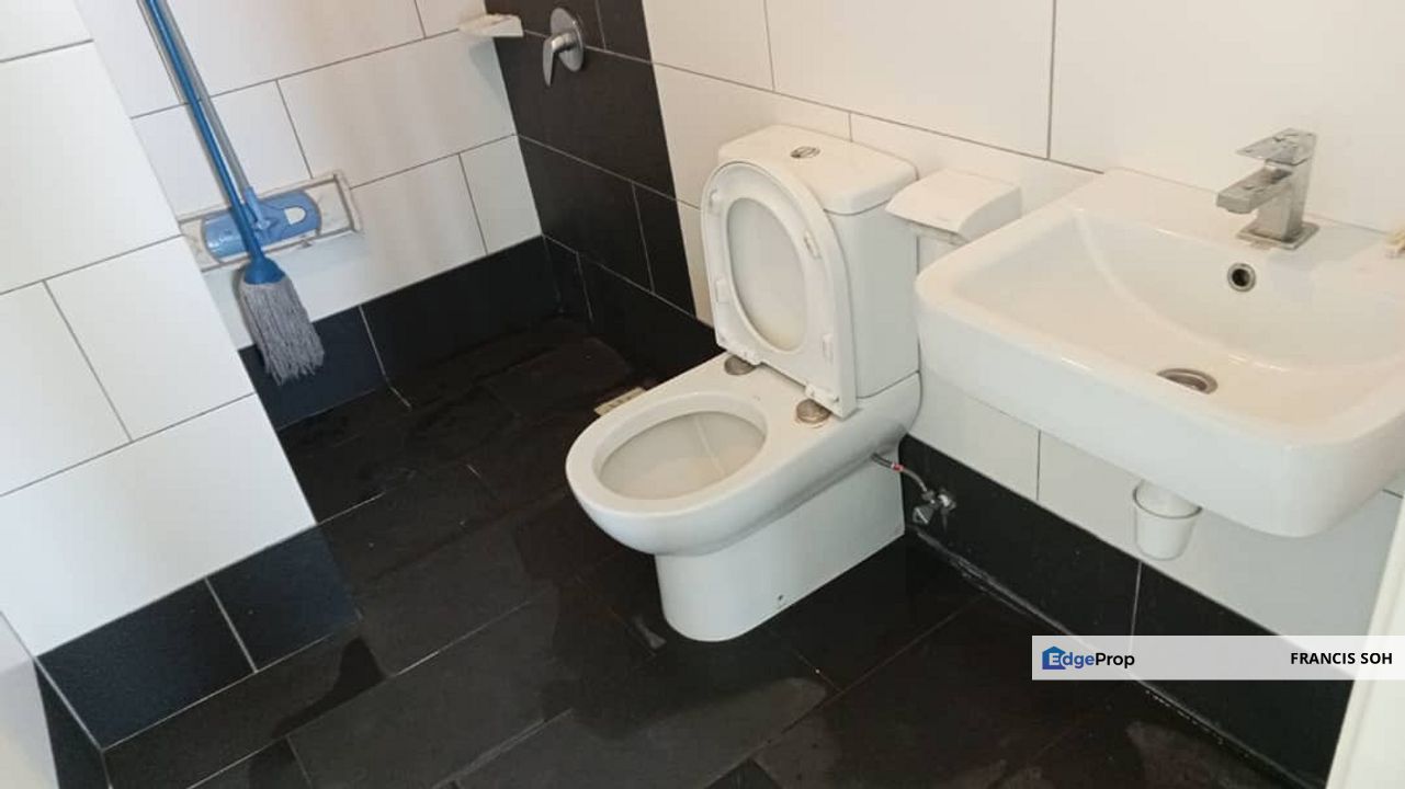 Facing KLCC View Condominium for Sale in Taman Sri Gombak, Batu Caves, Selangor, Gombak