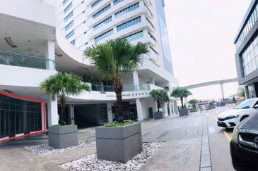 Prime F&B Retail Shop and Shop Lots for Rent