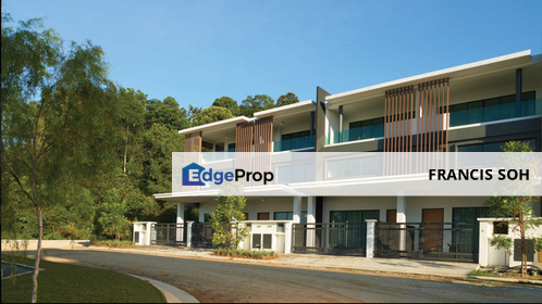 End Lot Spacious 3 Storey Link House with Optimized Build-ups, Selangor, Selayang