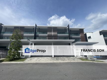 Spacious 3 Storey Link House with Maximized Build-ups, Selangor, Selayang