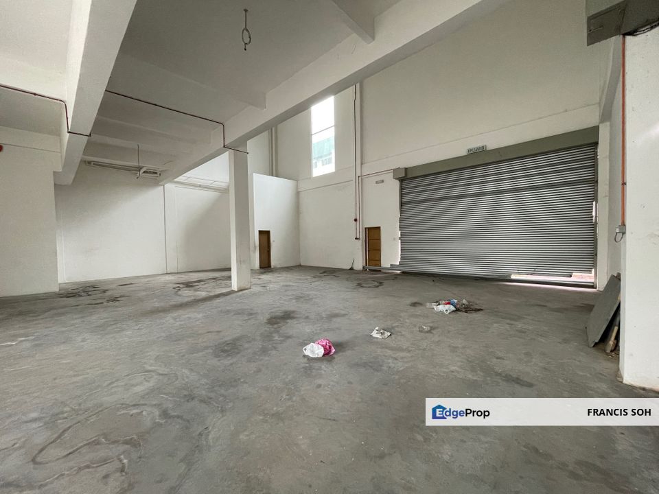 Conner unit with largest land 11,185sf, built up 8,816sf for sale in USJ 19 Subang Jaya, Selangor, Subang Jaya