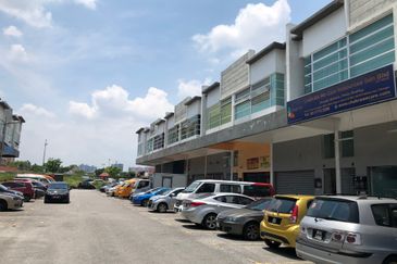 Shoplot for sale in Petaling Jaya Selatan, Taman Medan Jaya