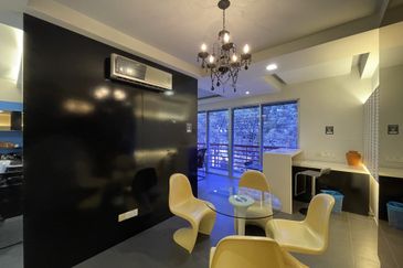 Plaza Dwitasik, Bandar Sri Permaisuri