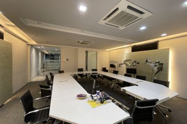 Plaza Dwitasik, Bandar Sri Permaisuri