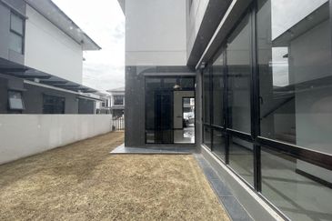 Dremien @ Eco Ardence