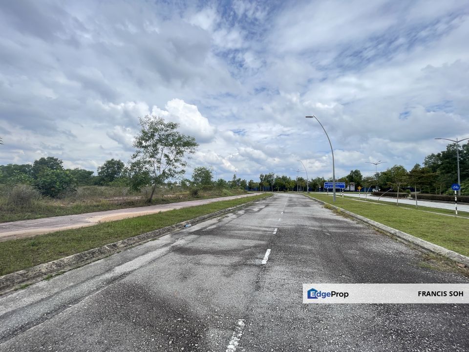 Medium Light Industrial Land for Rent in Elmina East next to Kampung Melayu Subang, Selangor, Sungai Buloh