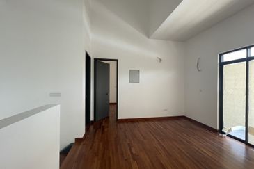 Legasi 2 , Bandar Kinrara