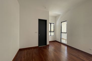 Legasi 2 , Bandar Kinrara