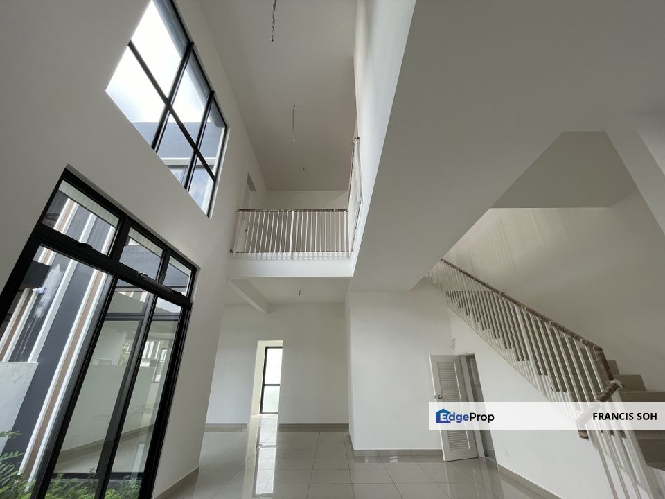 Walking Distance To The Playground, Selangor, Shah Alam