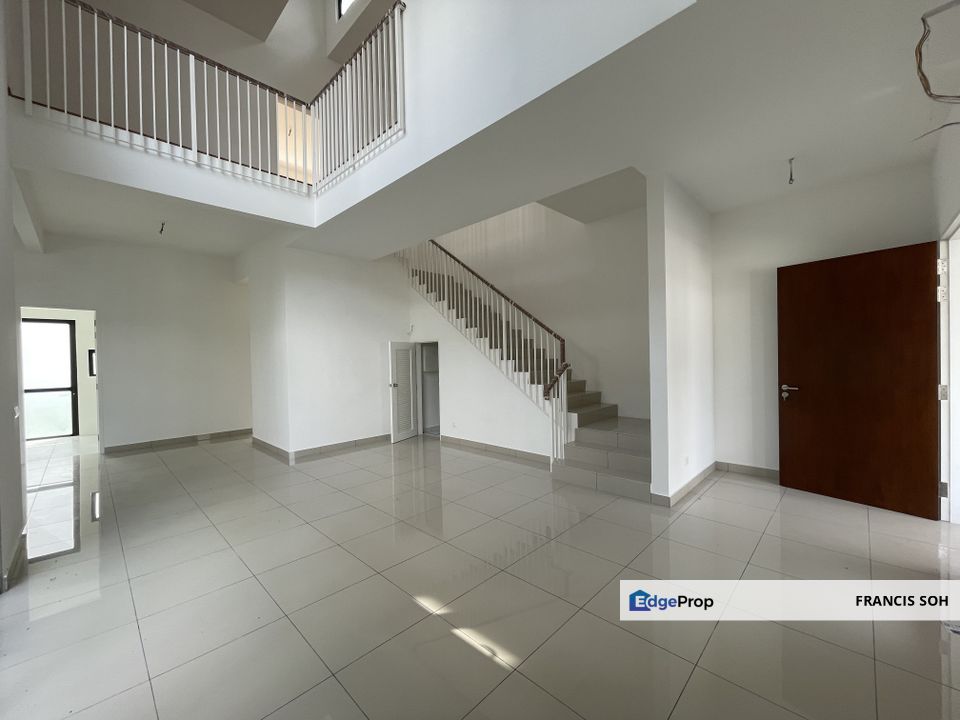 Walking Distance To The Playground, Selangor, Shah Alam