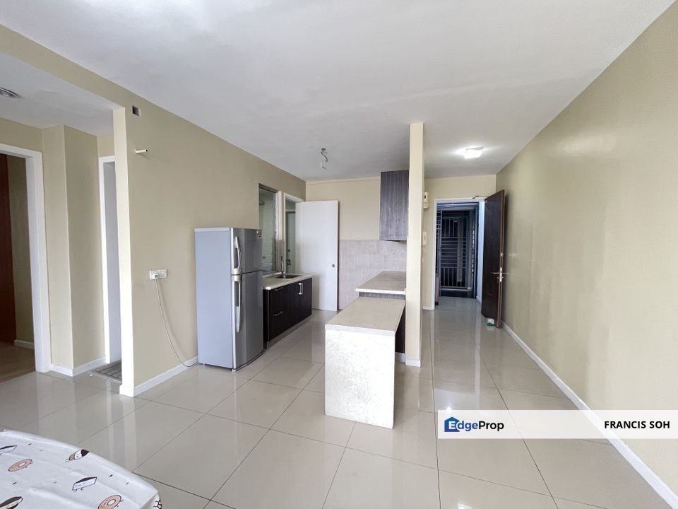 Facing KLCC view with 2 carparks unit for sale, Kuala Lumpur, Bandar Menjalara