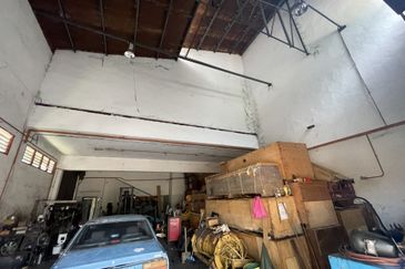 Batu Caves, Spring Crest Semi D Factory