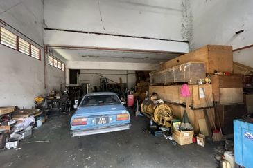 Batu Caves, Spring Crest Semi D Factory