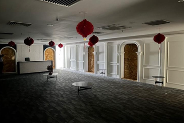 OPEN FOR TENDER / Plaza Sentral