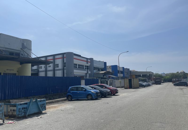 1.5 Storey Semi D Factory, Shah Alam Seksyen 33, Section 33