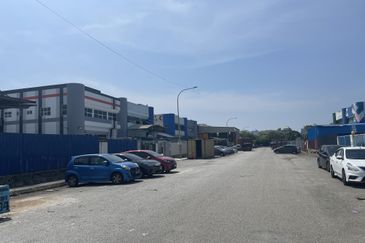 1.5 Storey Semi D Factory, Shah Alam Seksyen 33, Section 33