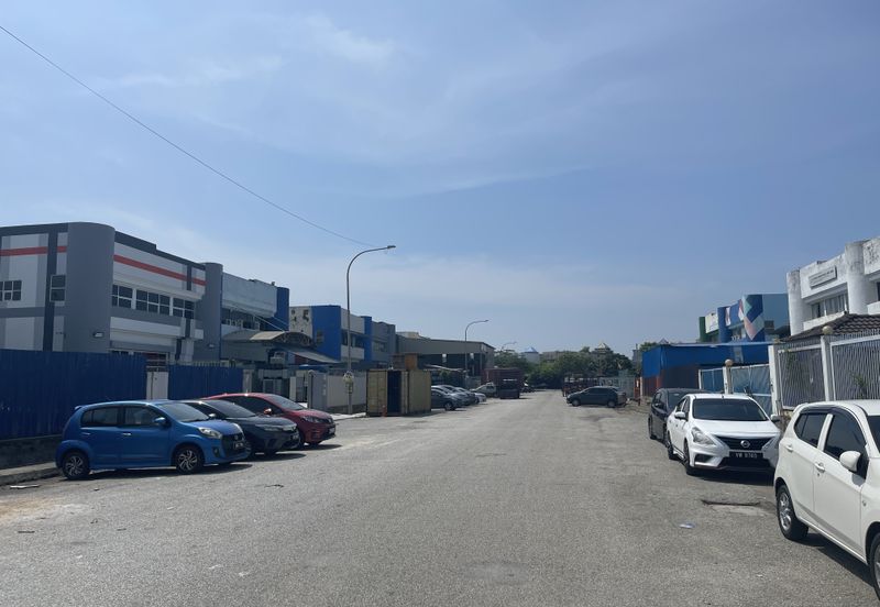 1.5 Storey Semi D Factory, Shah Alam Seksyen 33, Section 33