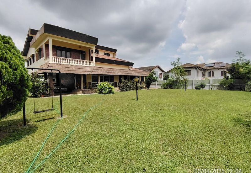 Bukit Pantai (Pantai Hill)