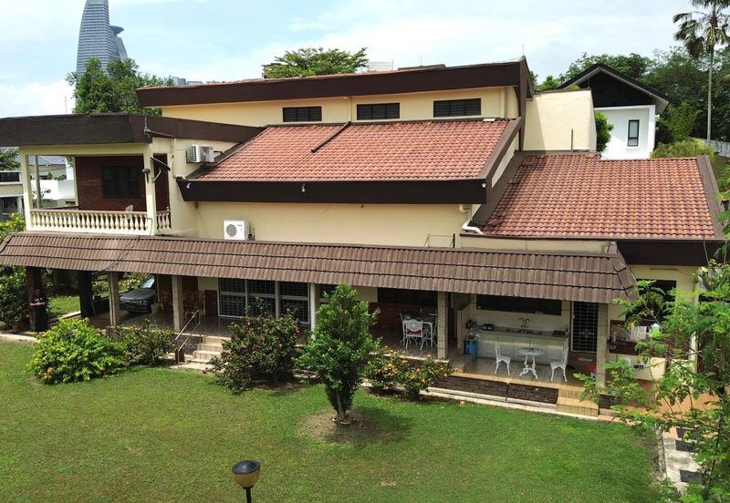 Bukit Pantai (Pantai Hill)