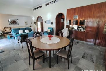 Bukit Pantai (Pantai Hill)