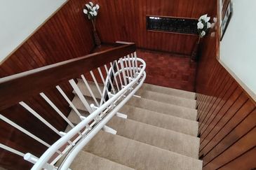 Bukit Pantai (Pantai Hill)