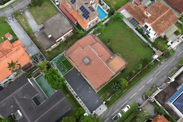 Bukit Pantai (Pantai Hill)