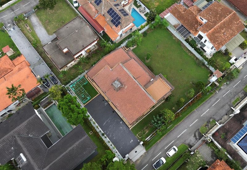 Bukit Pantai (Pantai Hill)