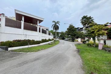 Tropicana Golf & Country Resort