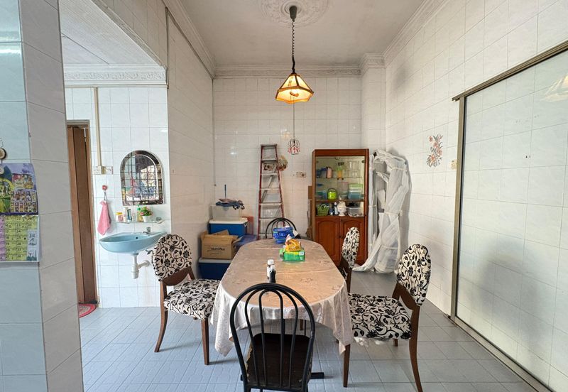 Happy Garden (Taman Gembira)