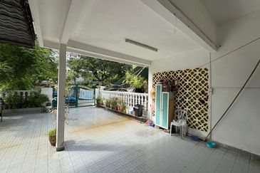 Happy Garden (Taman Gembira)