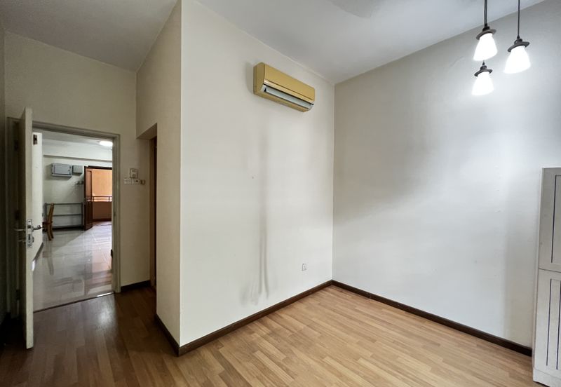 Li Villas Condominium