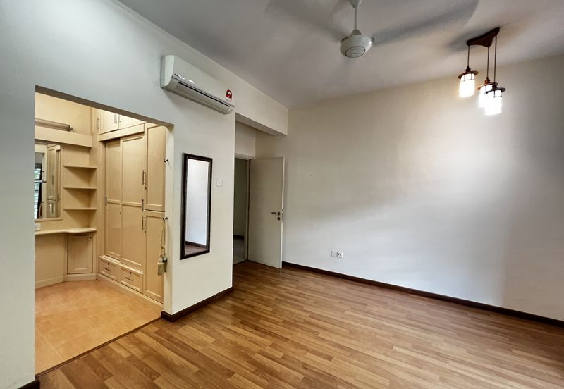 Li Villas Condominium