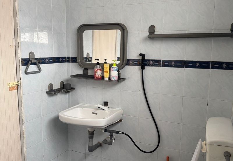 TAMAN ANJUNG BERCHAM MEGAH