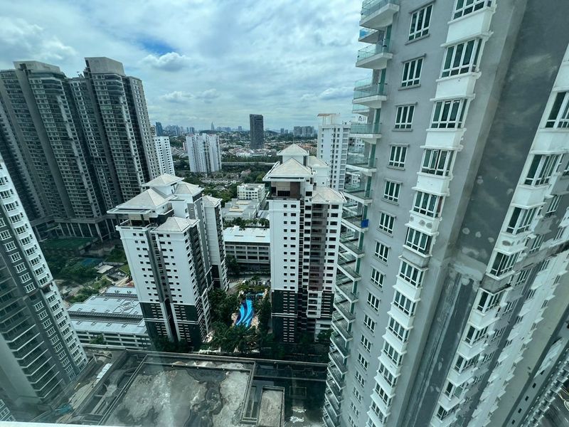 Luxury Living: Spacious Duplex in Mont Kiara Family-Friendly, Kuala Lumpur, Mont Kiara