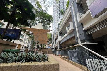 Prime Shop for Sale at Emerald Plaza, Damansara Perdana!