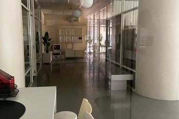 Spacious 2,900 sq. ft. Unit at Perdana Exclusive – 5 Car Parks!