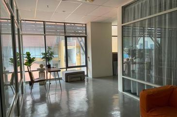 Spacious 2,900 sq. ft. Unit at Perdana Exclusive – 5 Car Parks!