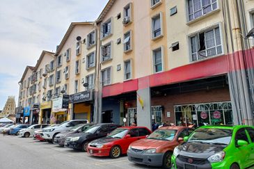 Pusat Komersial Seksyen 7