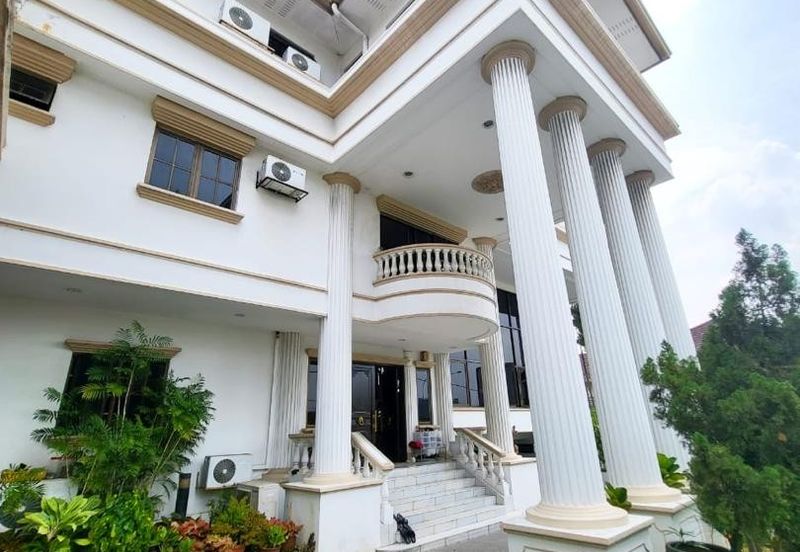 🏡 Luxury 3-Storey Bungalow at Bangsar, Kuala Lumpur